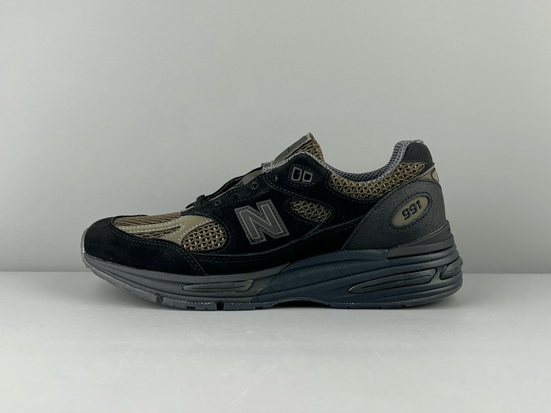 STONE ISLAND X New Balance NB 991V2