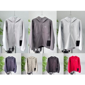 ARC'TERYX Raincoat