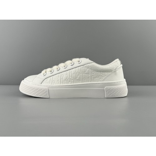 Dior B33