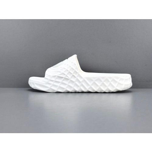 Gucci Interlocking
