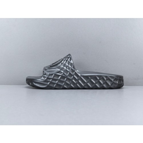 Gucci Interlocking