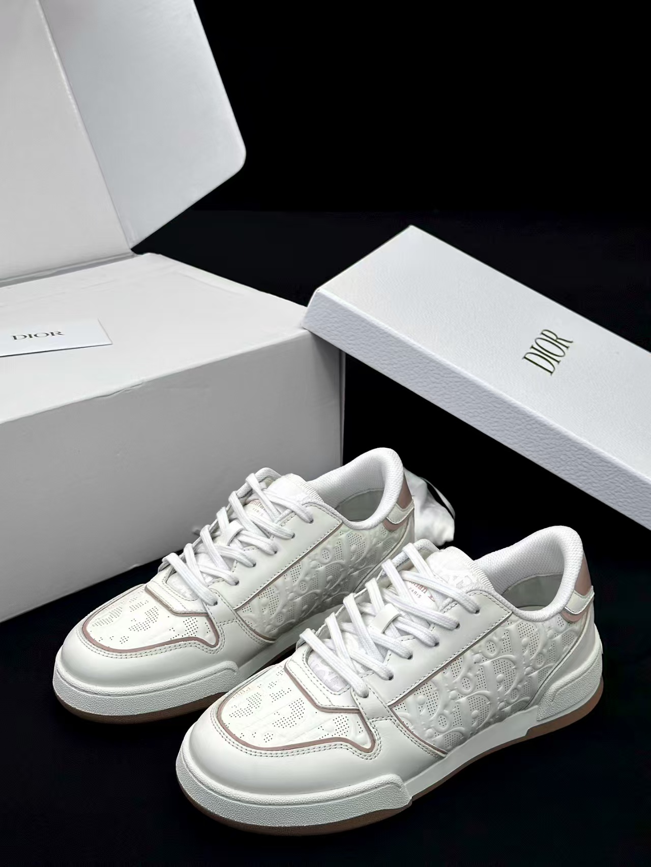 Dior One