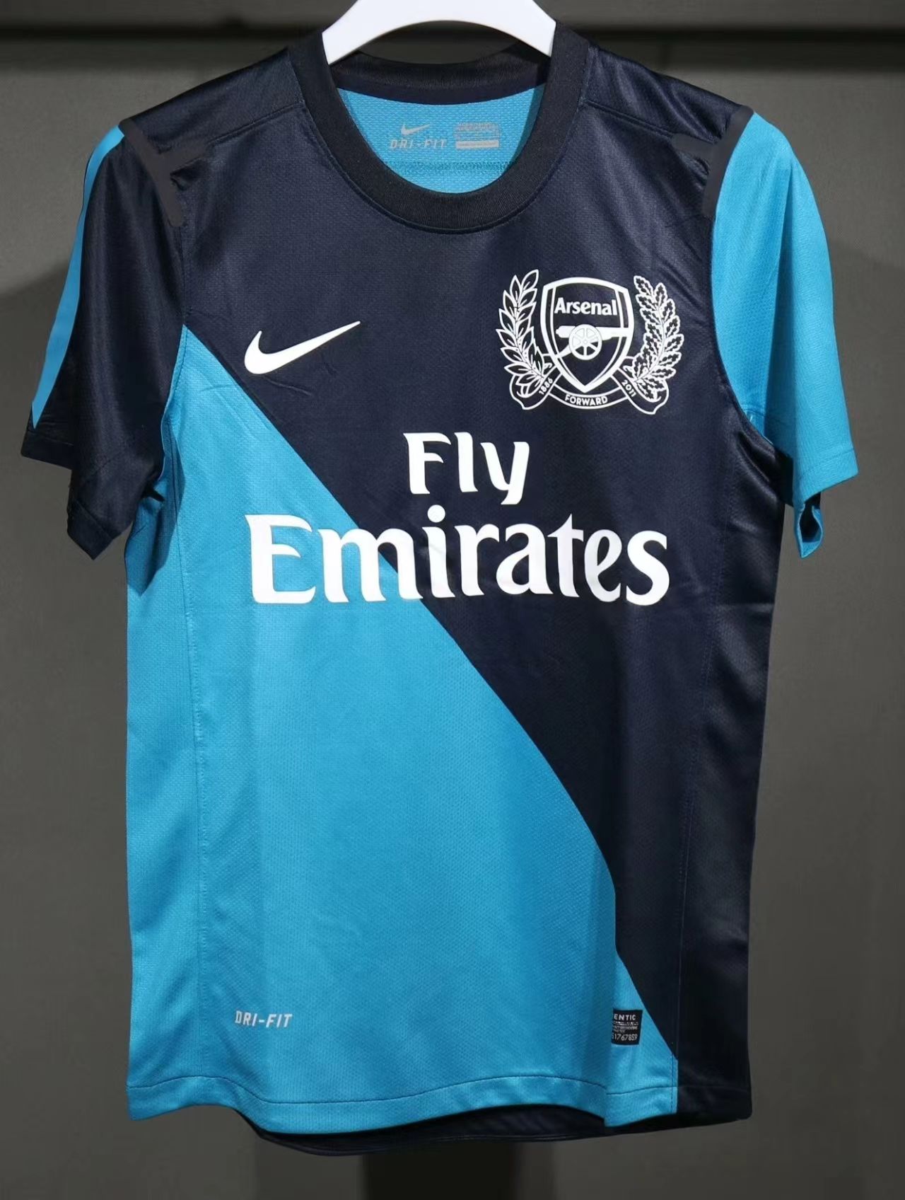 1112시즌 아스널 어센틱 어웨이 유니폼