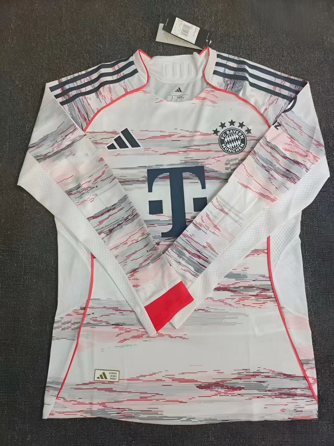 2526시즌 바이에른 뮌헨 어센틱 어웨이 유니폼