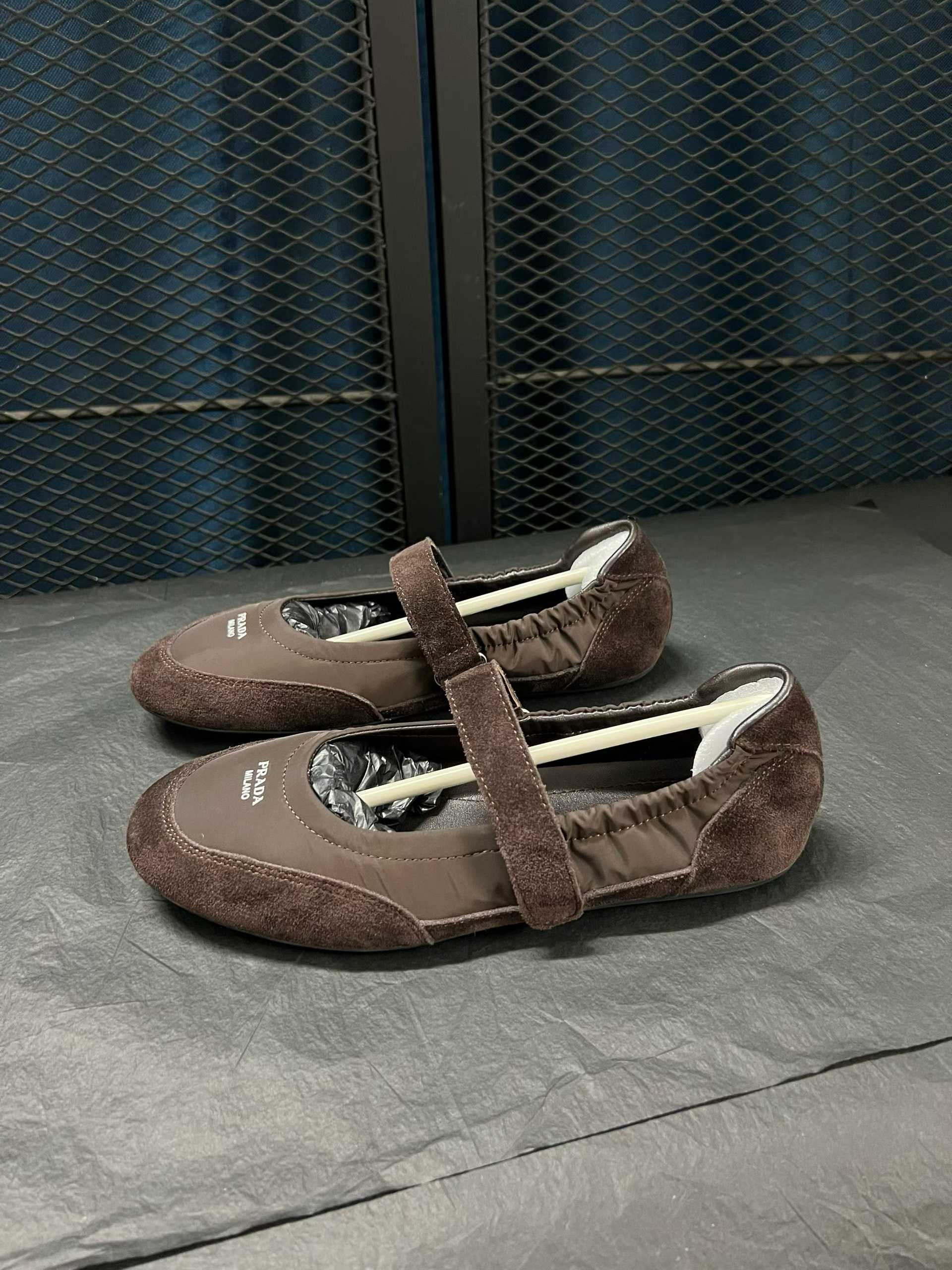 Prada Re-Nylon Collapse