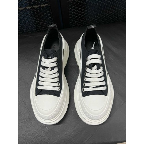 Alexander McQueen Tread Slick