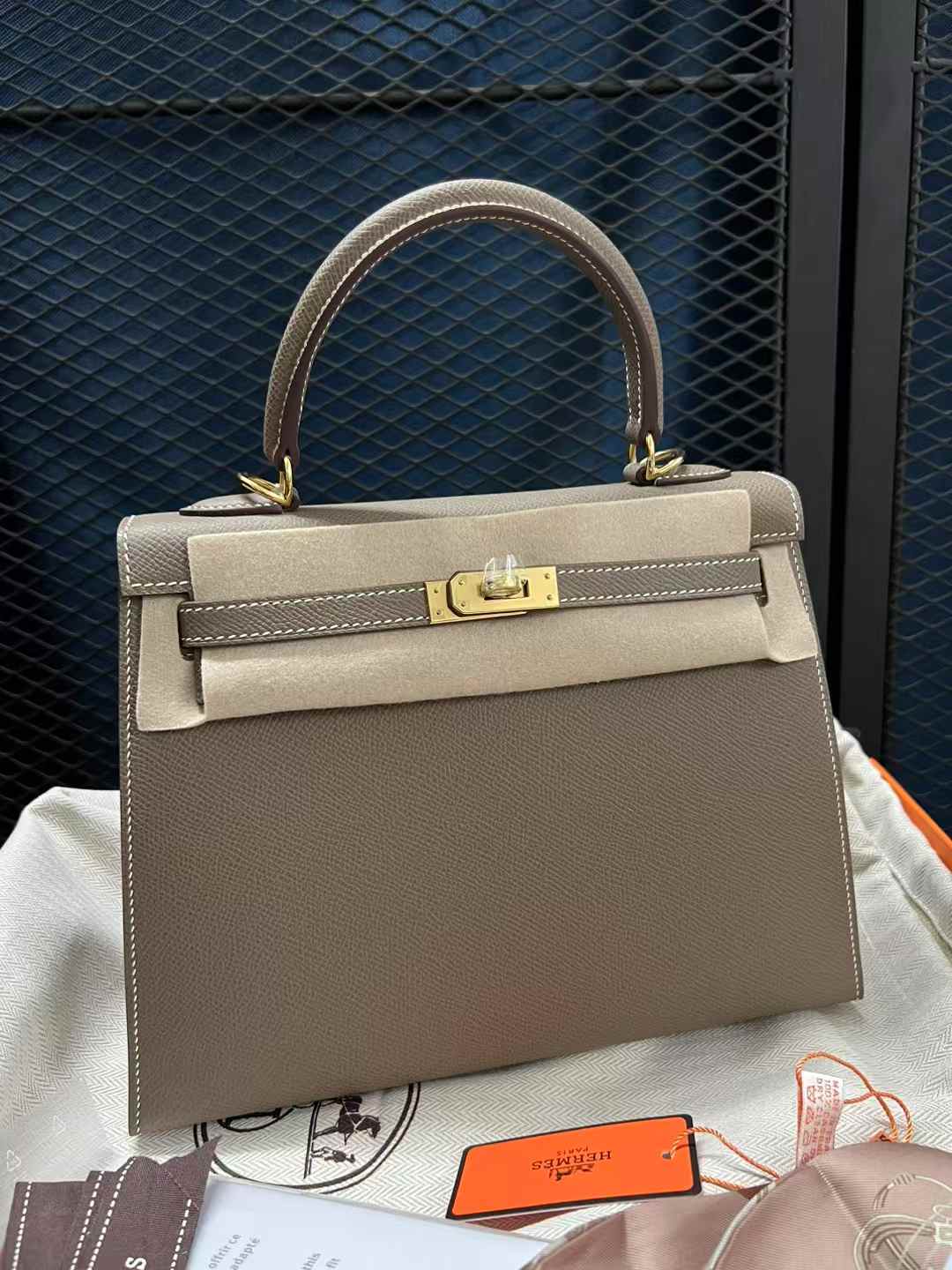 Kelly 25 반수공 (25*7*17cm)