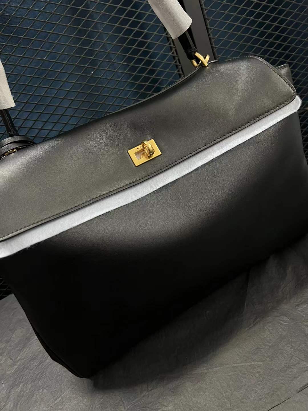 Balenciaga Bag (23*9*18cm)