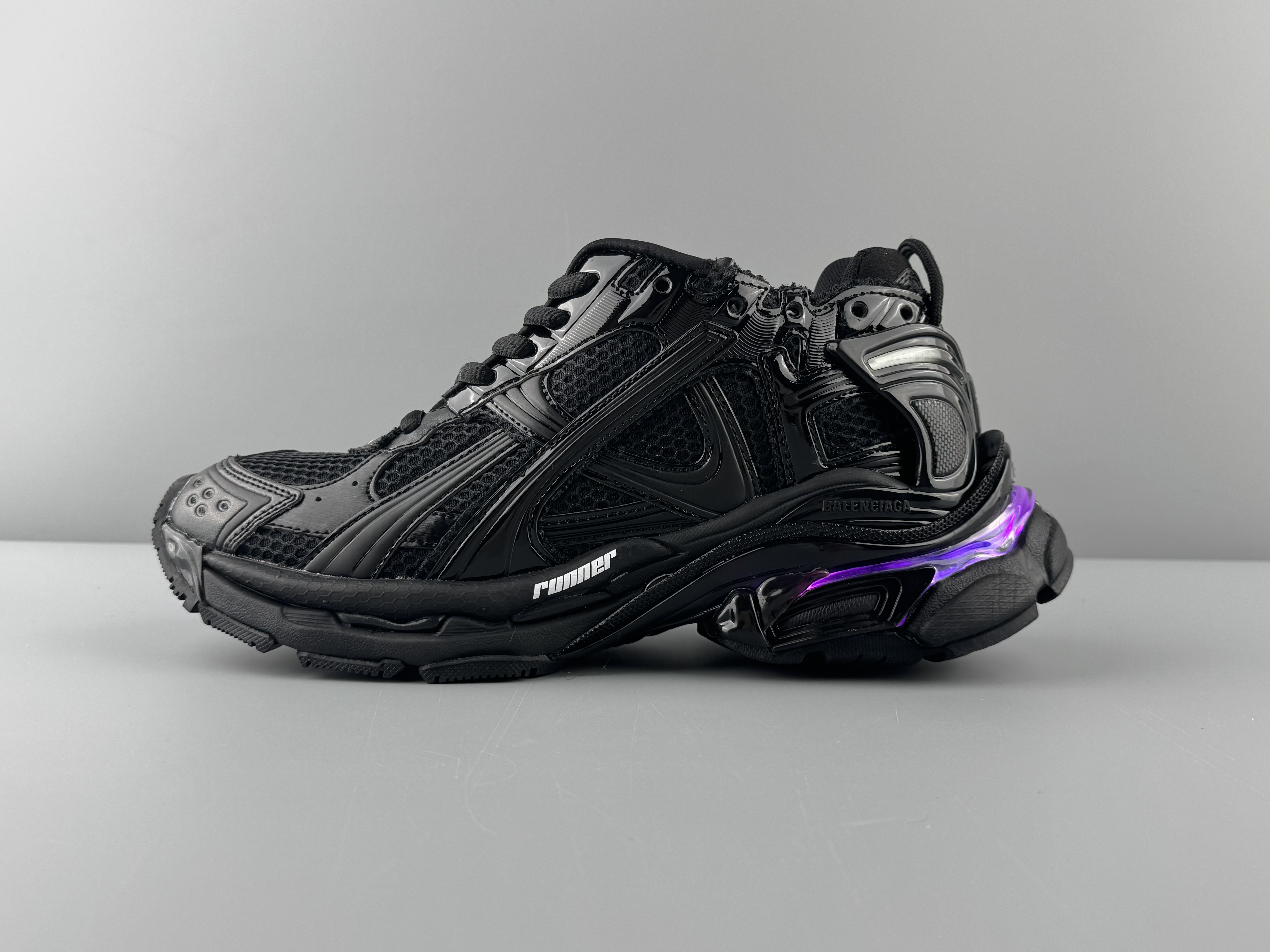 Balenciaga Runner Led