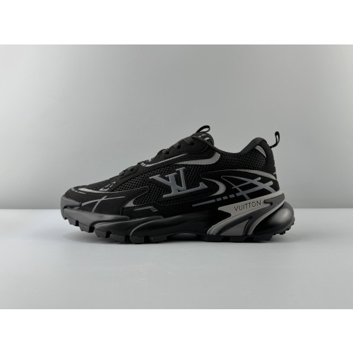 Lv Tatic Runner