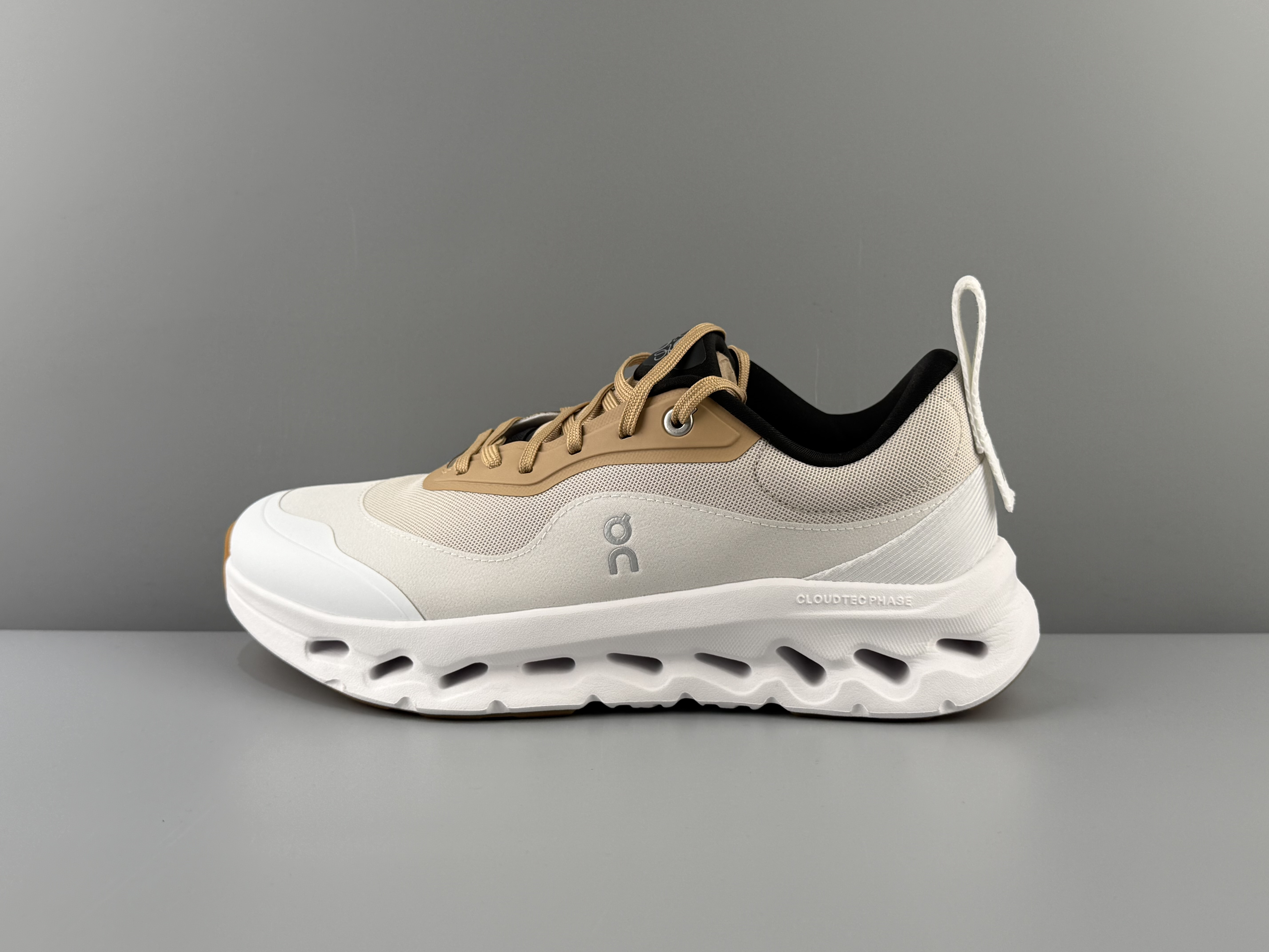 Loewe x On Cloudtilt 2.0