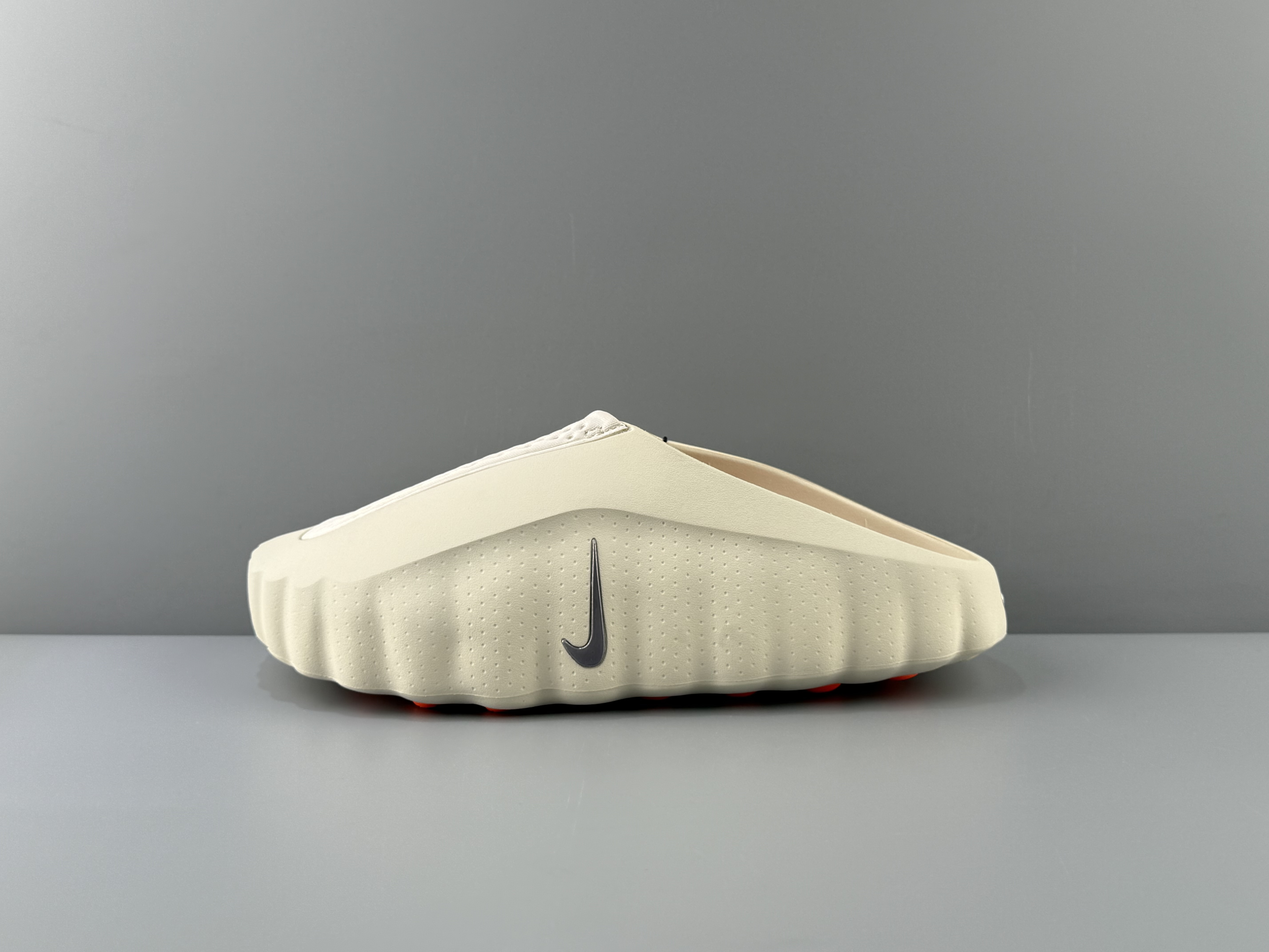 Nike Mind 001