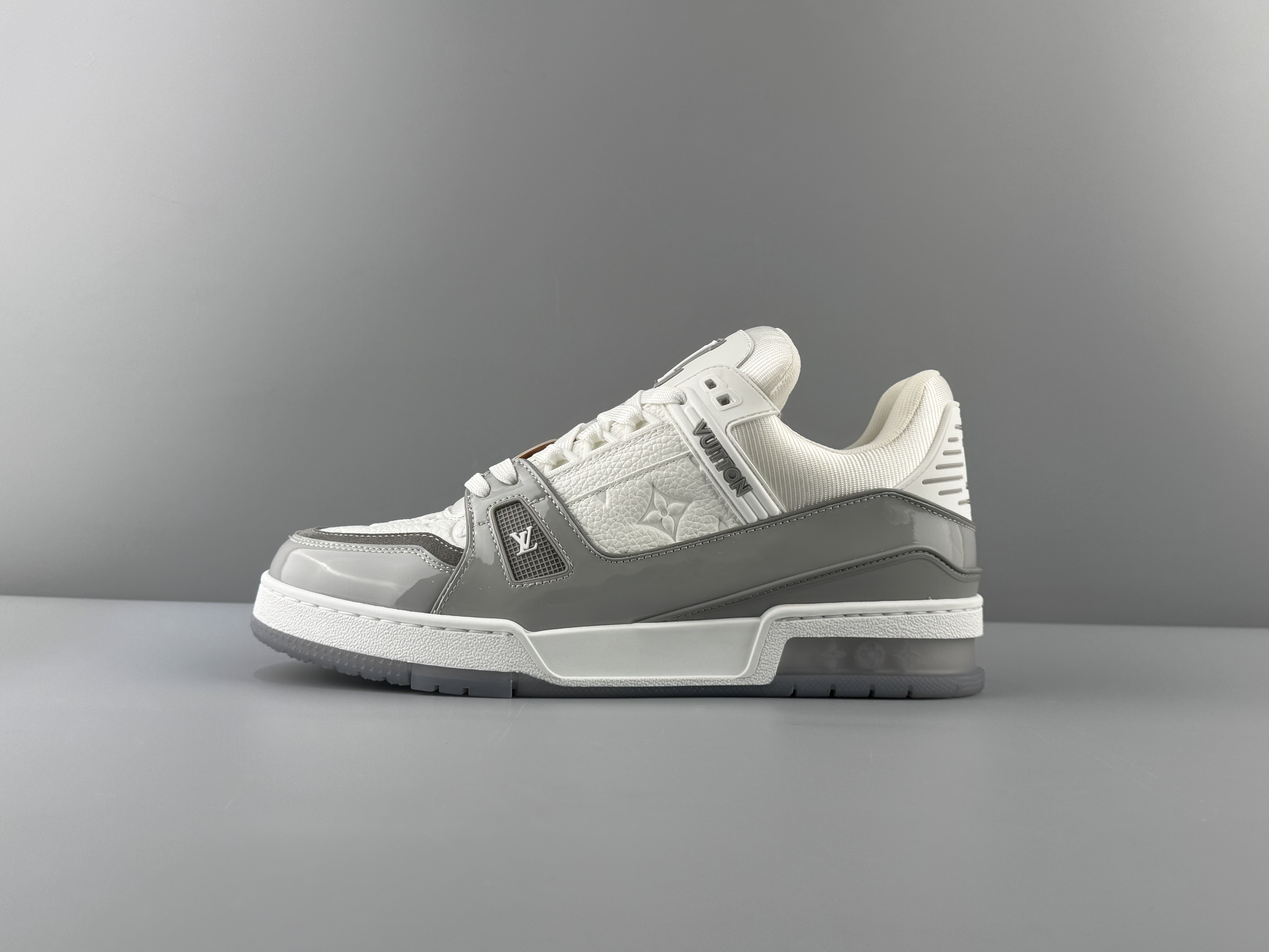 Lv Trainer