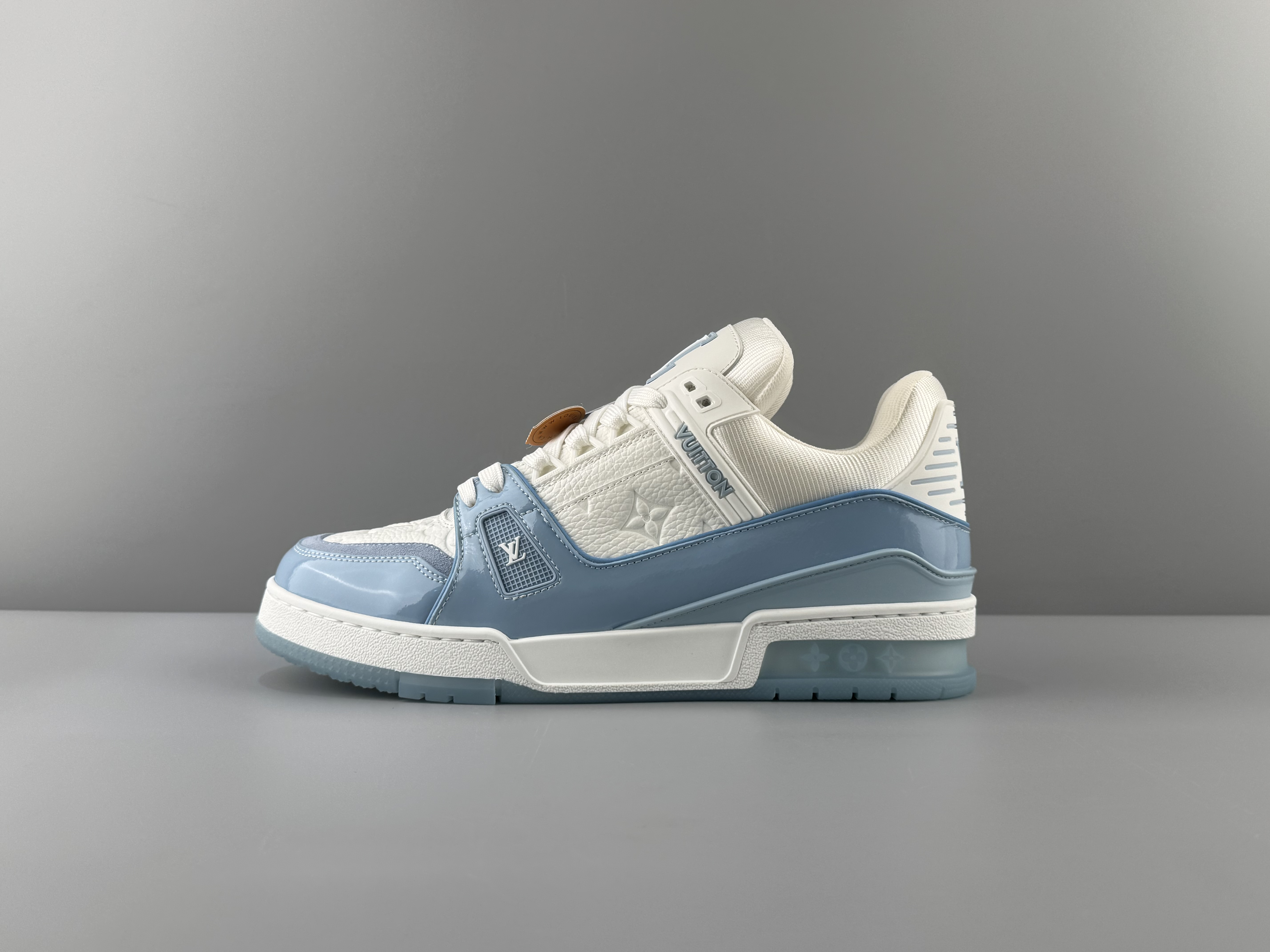 Lv Trainer