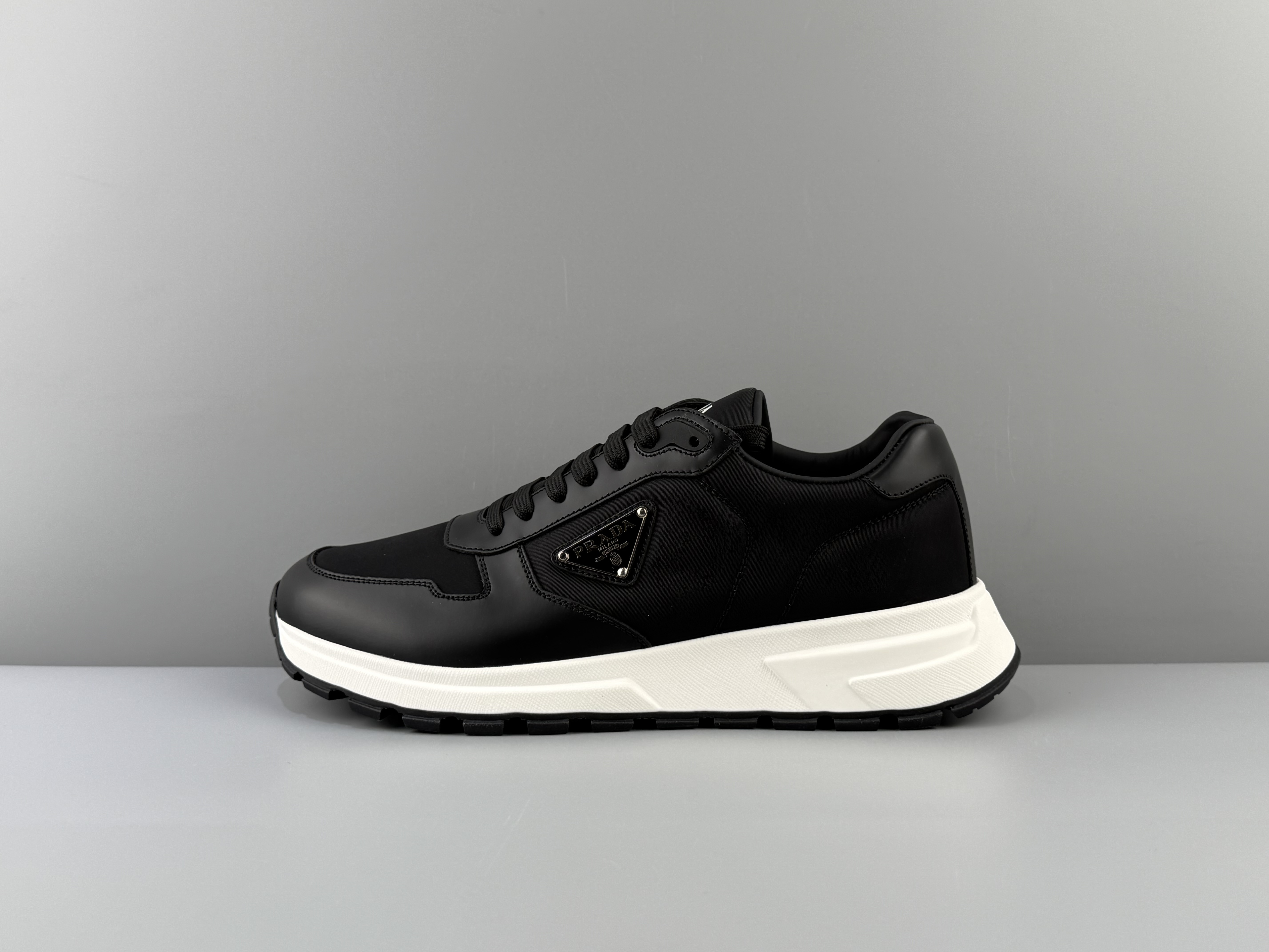Prada Prax 01