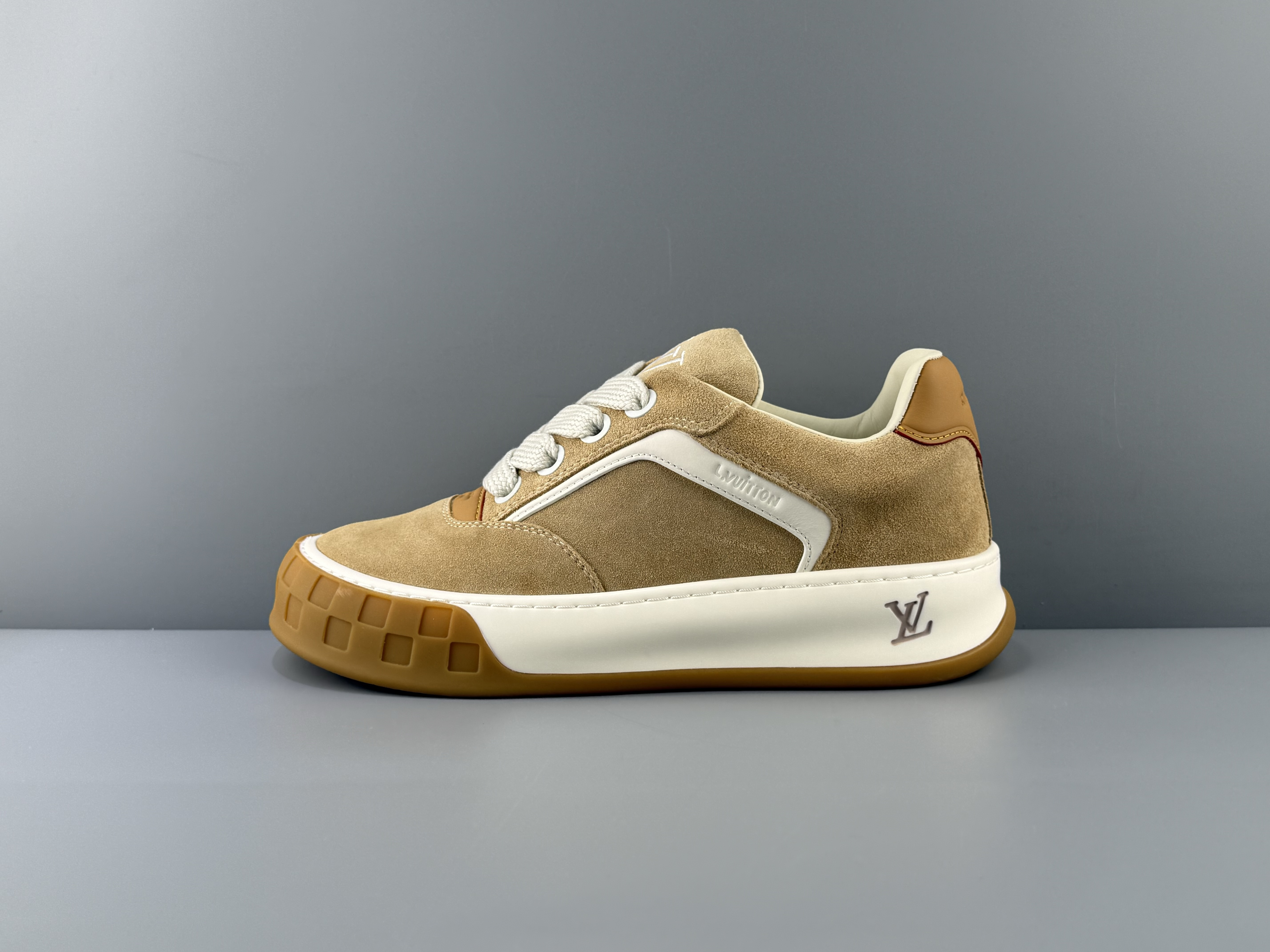 LV Tiltde
