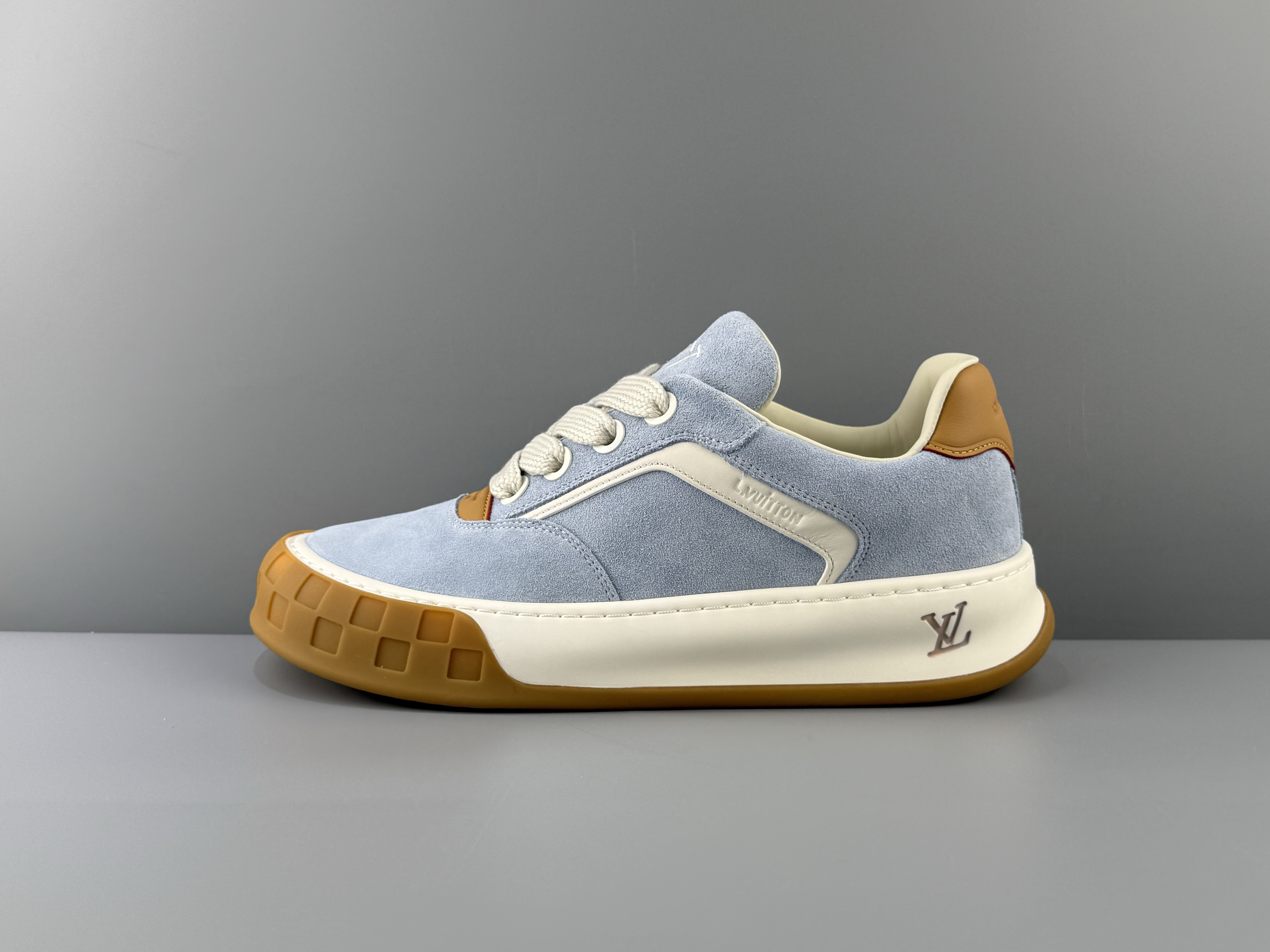 LV Tiltde