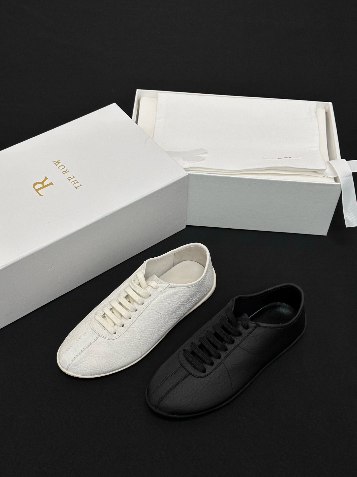 THE ROW Shose