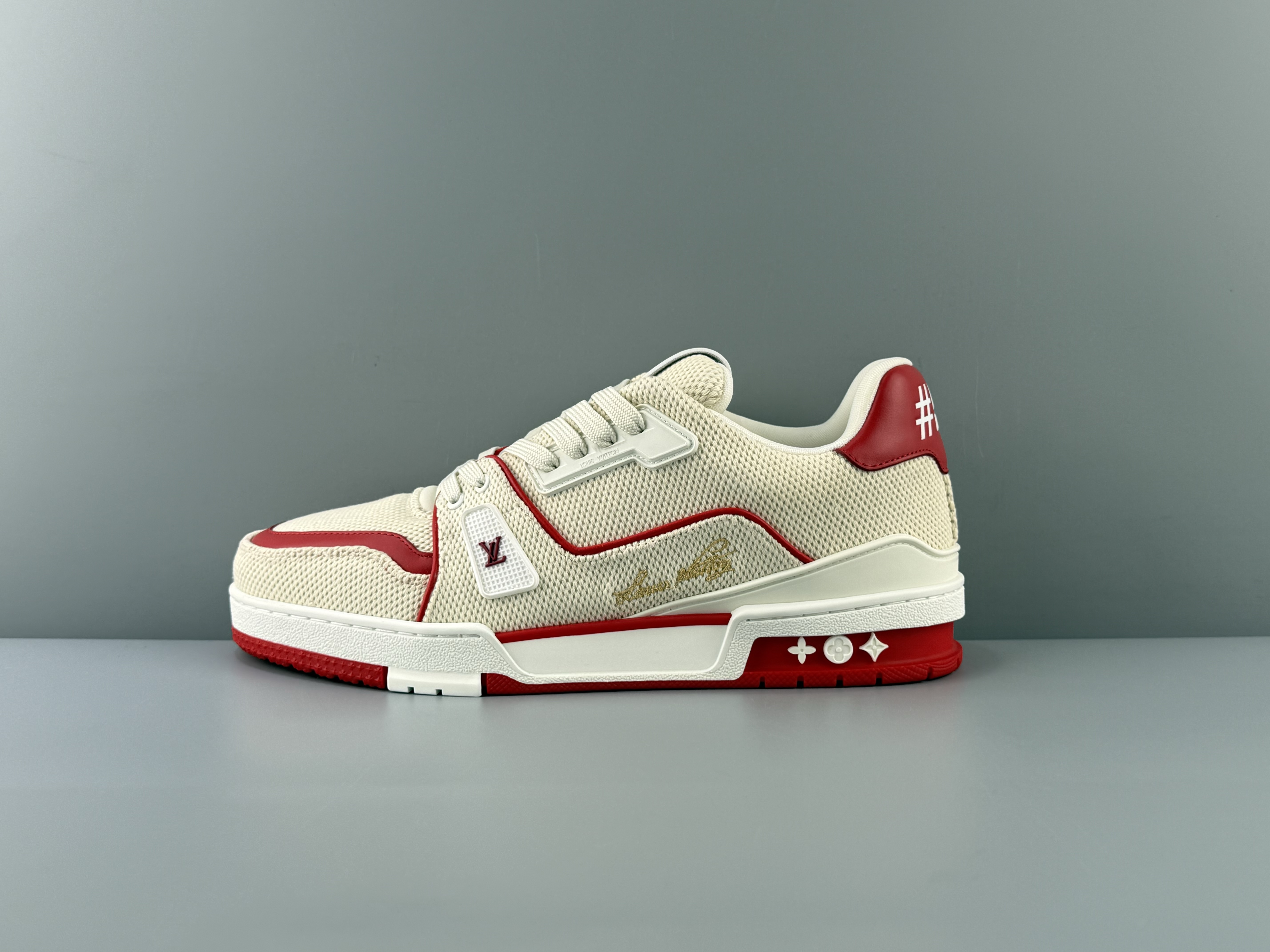 Lv Trainer