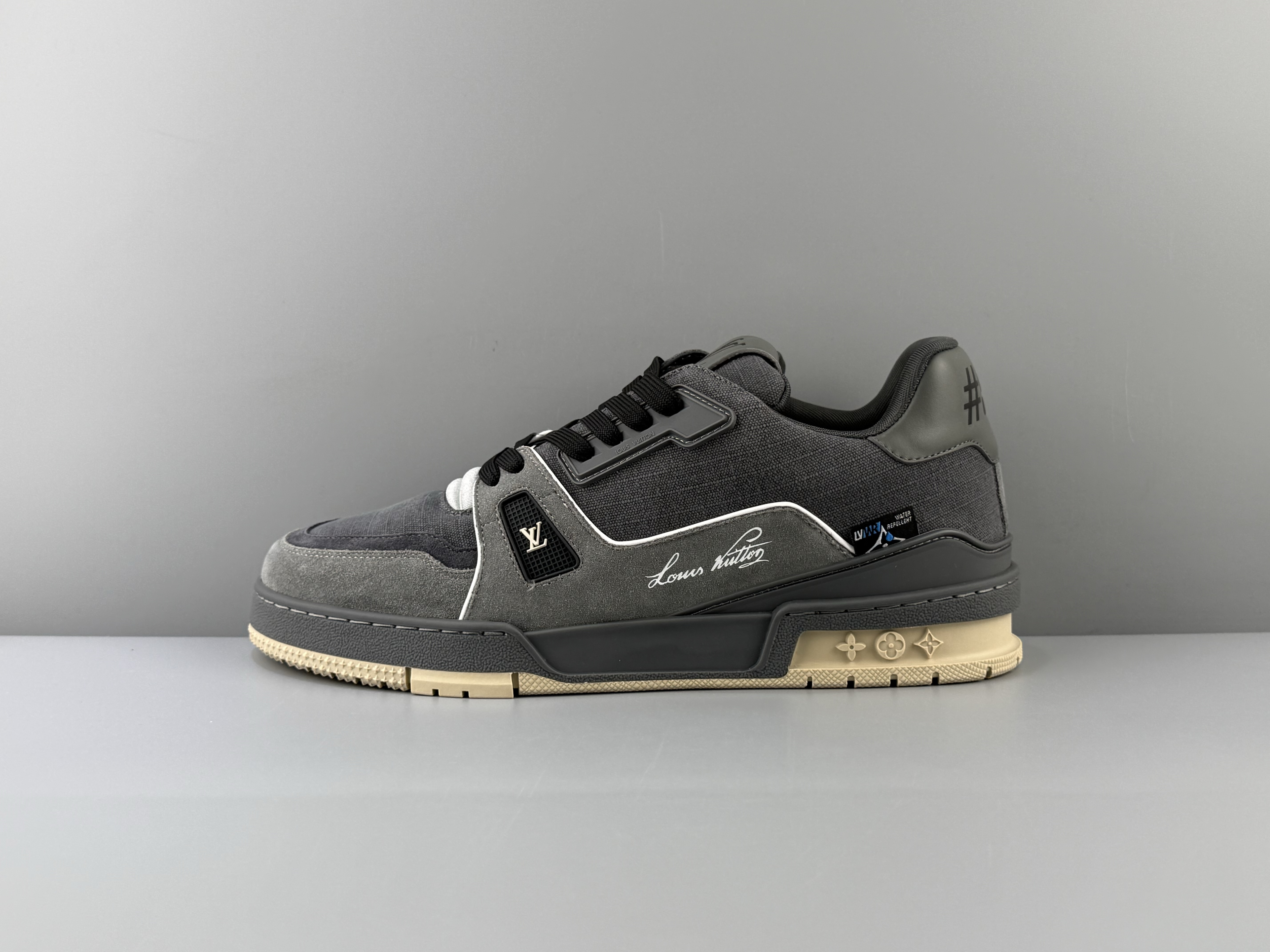 Lv Trainer