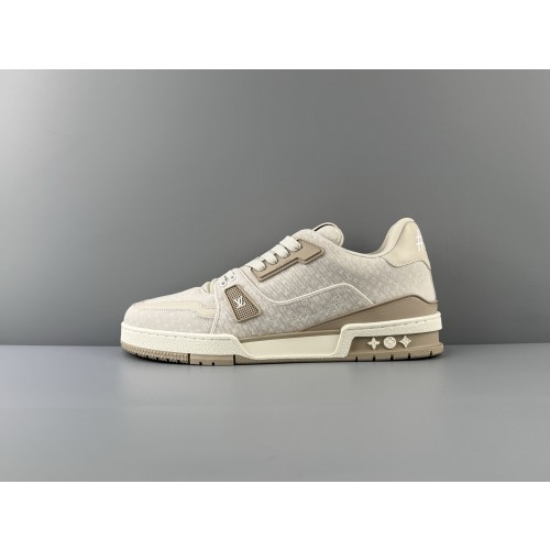 Lv Trainer
