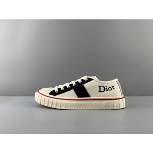 Dior Hooper