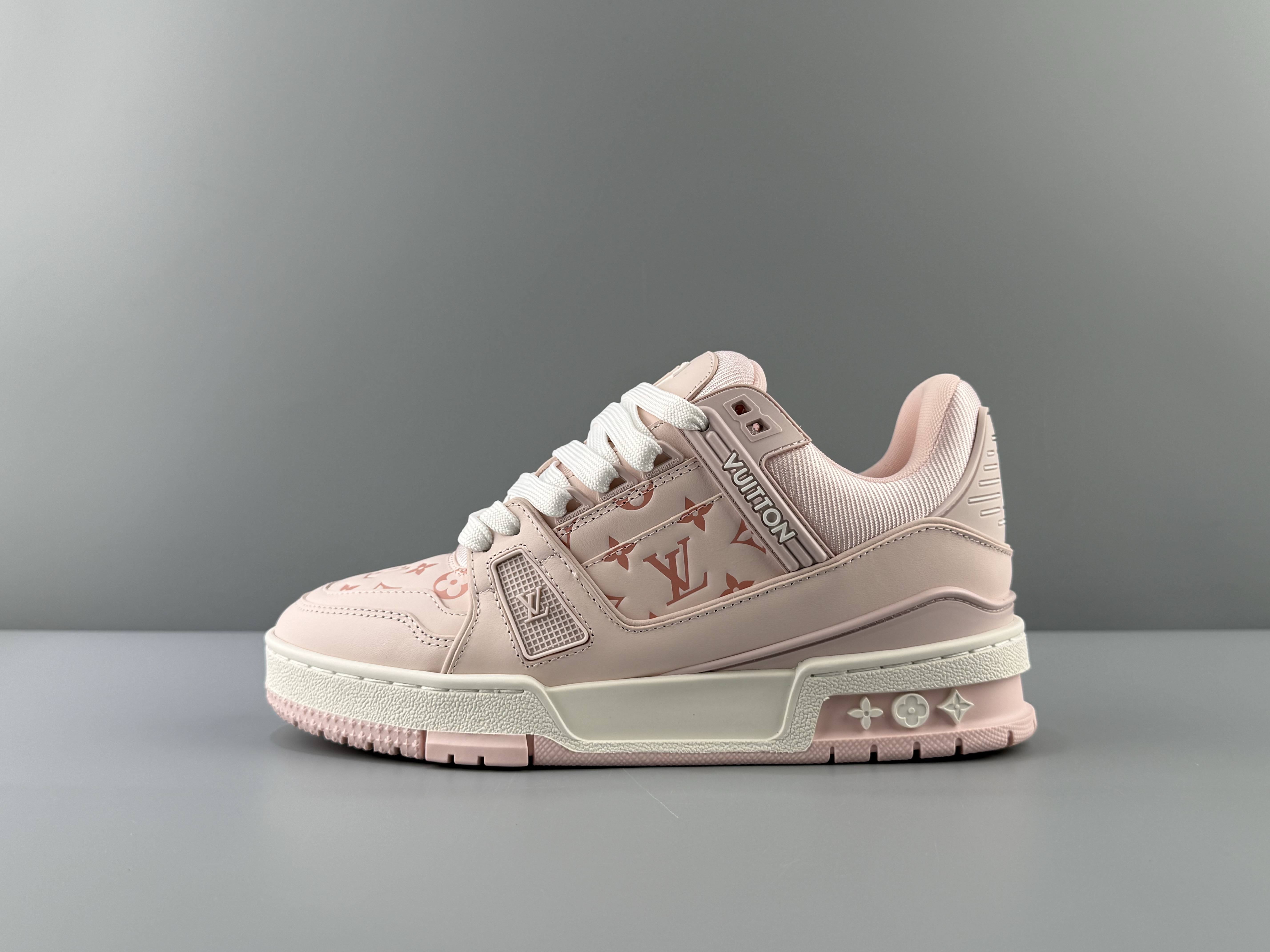 Lv Trainer
