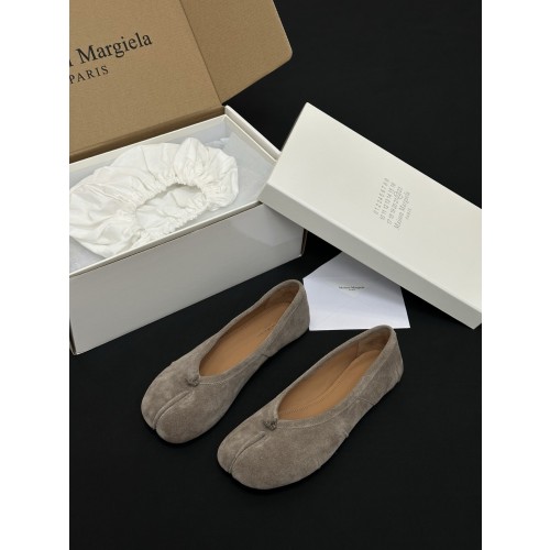 Maison Margiela MM6 Tabi (Flat)